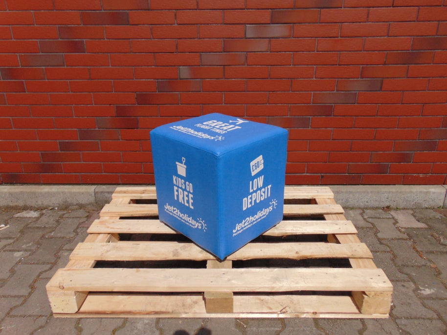 Schaumstoff Sitzwürfel 45x45 mit Logo