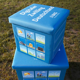 Sitzwürfel faltbar mit Logo