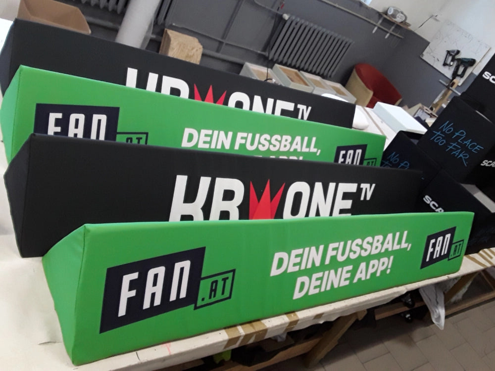Schaumstoffbanden mit Logo