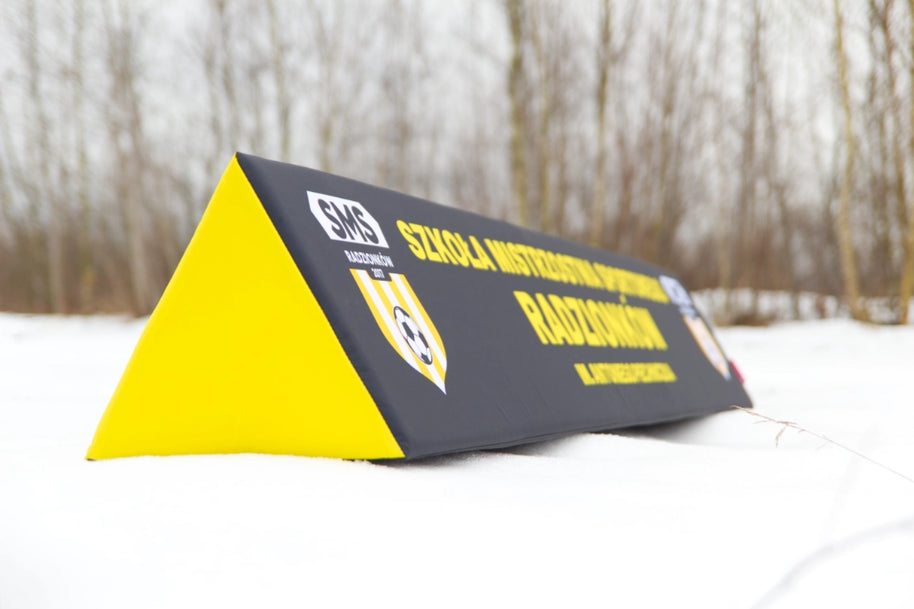 Schaumstoff Werbebande in Dreieckform mit Logodruck