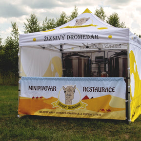 Pavillon 3x3 mit Logodruck Rückwand und Halbwand