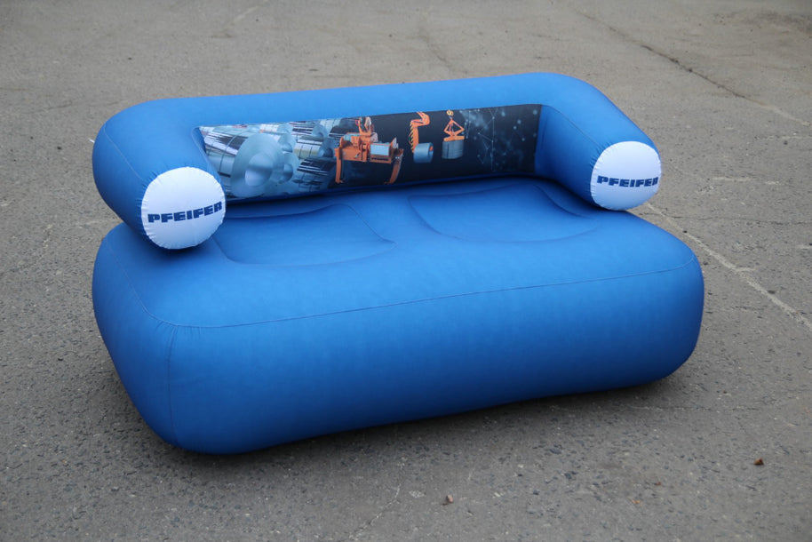 Aufblasbares Sofa bedruckt mit Logo