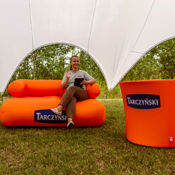 Aufblasbarer Sessel und Sofa mit Branding