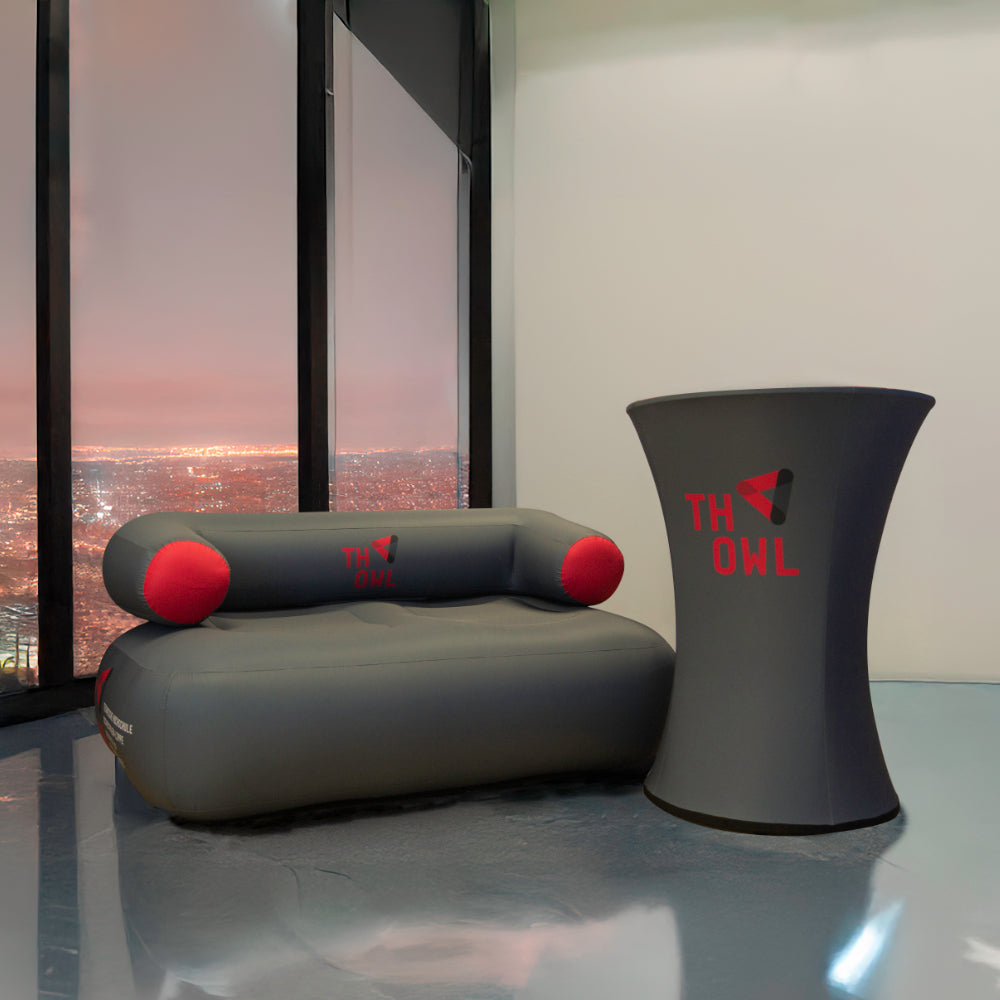 Aufblasbares Sofa und Stehtisch mit Logodruck