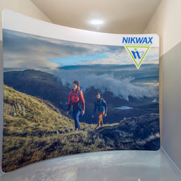 Displaywand gebogen 300cm