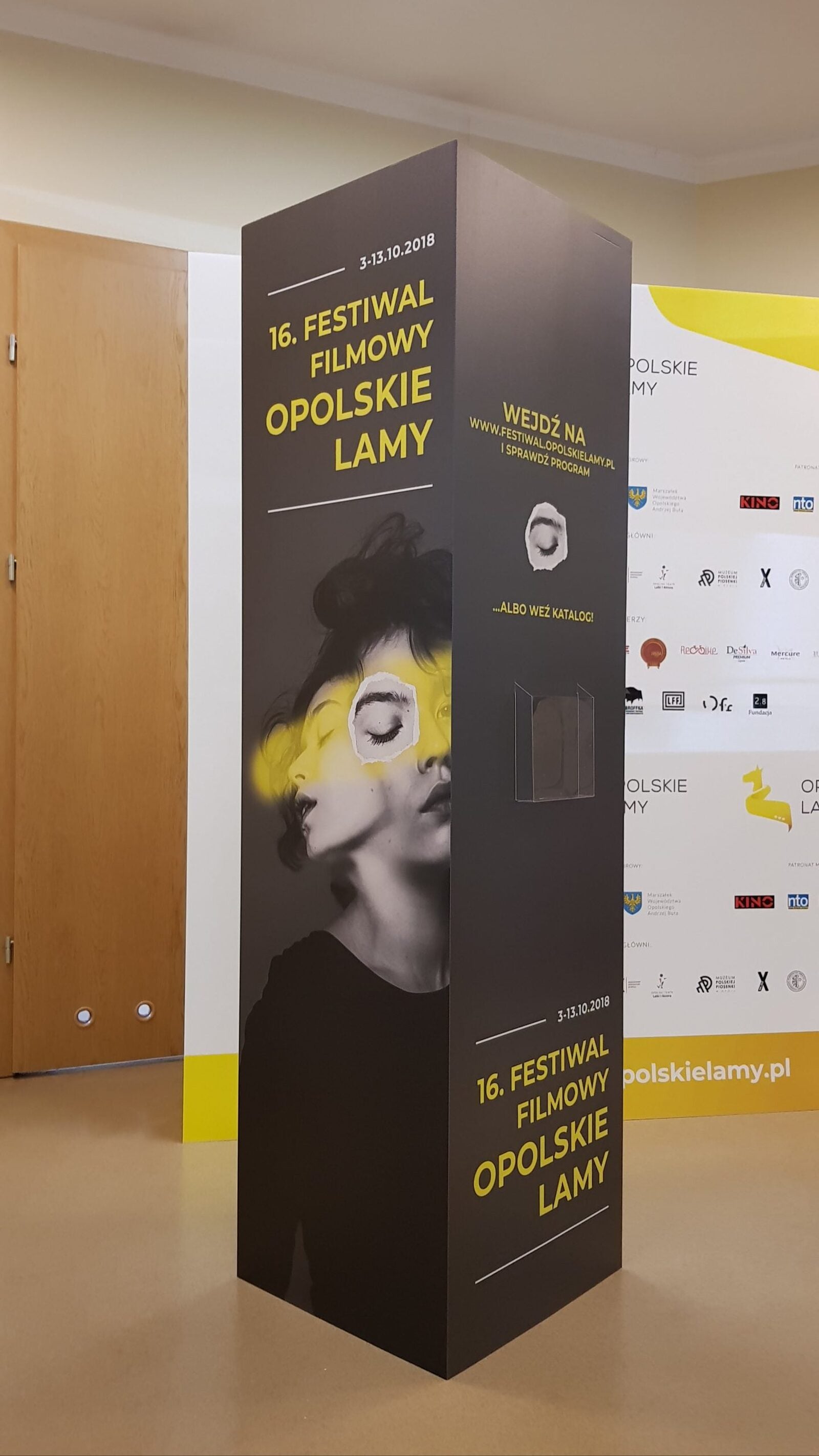 POS Säule Pappe 175cm bedruckt