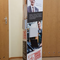 Totem 3-seitig aus Karton bedruckt