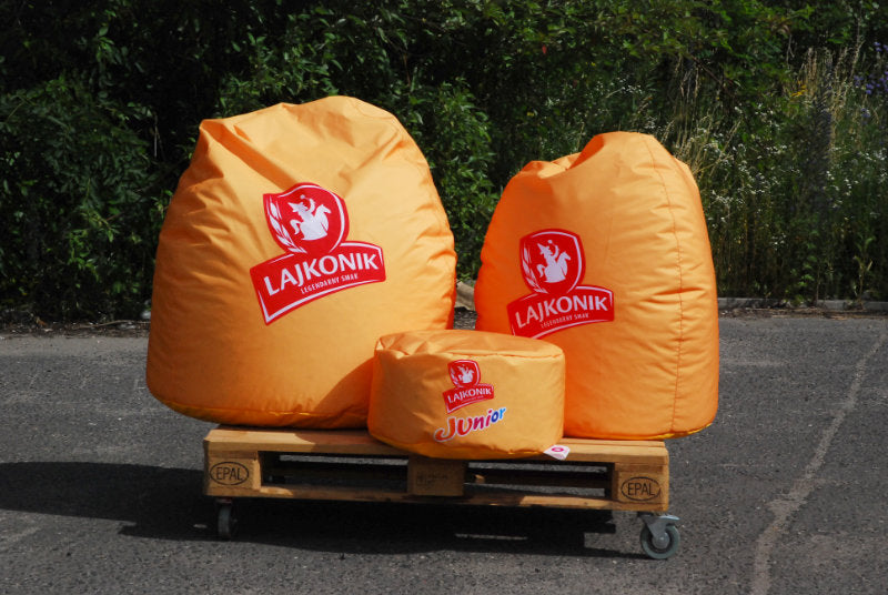 Sitzsack und Fußhocker logo bedruckt