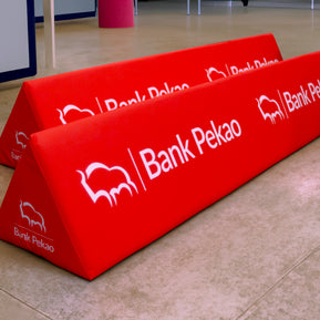Dreieck Schaumstoff Softbande 150x40cm bedruckt für Fußballplatz oder Sporthalle