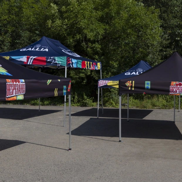 Faltpavillons 3x3 mit Logodruck am Dach