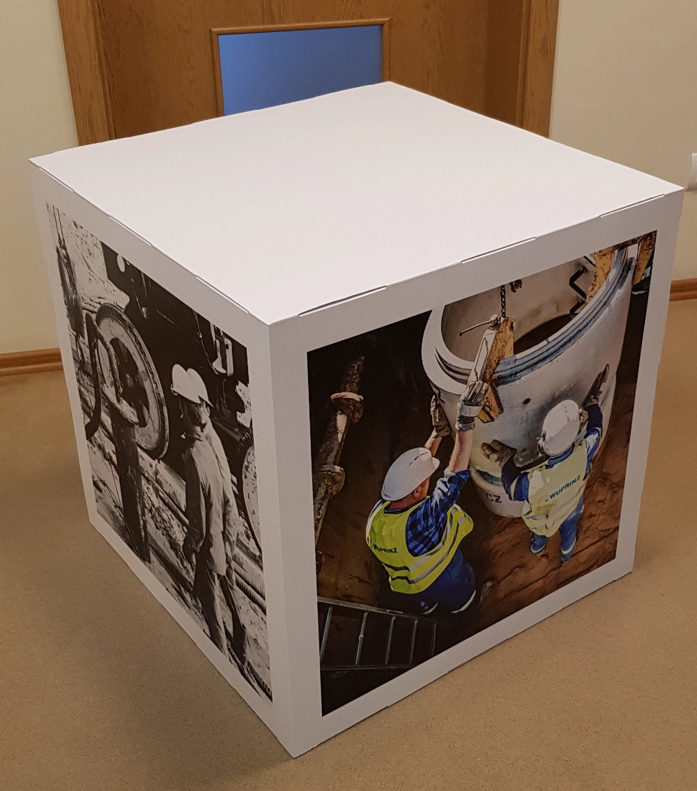 Display Würfel aus Karton 80x80cm