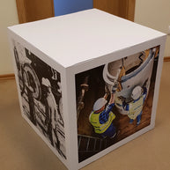 Display Würfel aus Karton 80x80cm